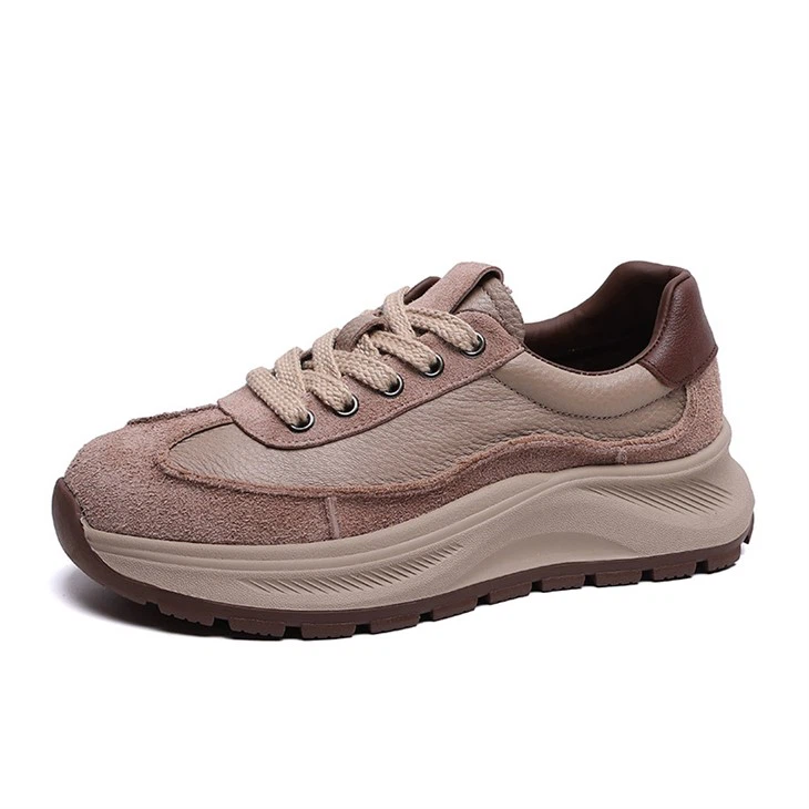 Sepatu kasual kulit wanita sports softwin non-slip
