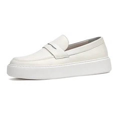 Sepatu kulit putih untuk pria dan wanita
